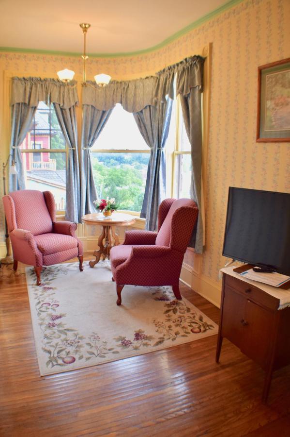 The Hancock House Bed & Breakfast Inn Dubuque Zewnętrze zdjęcie