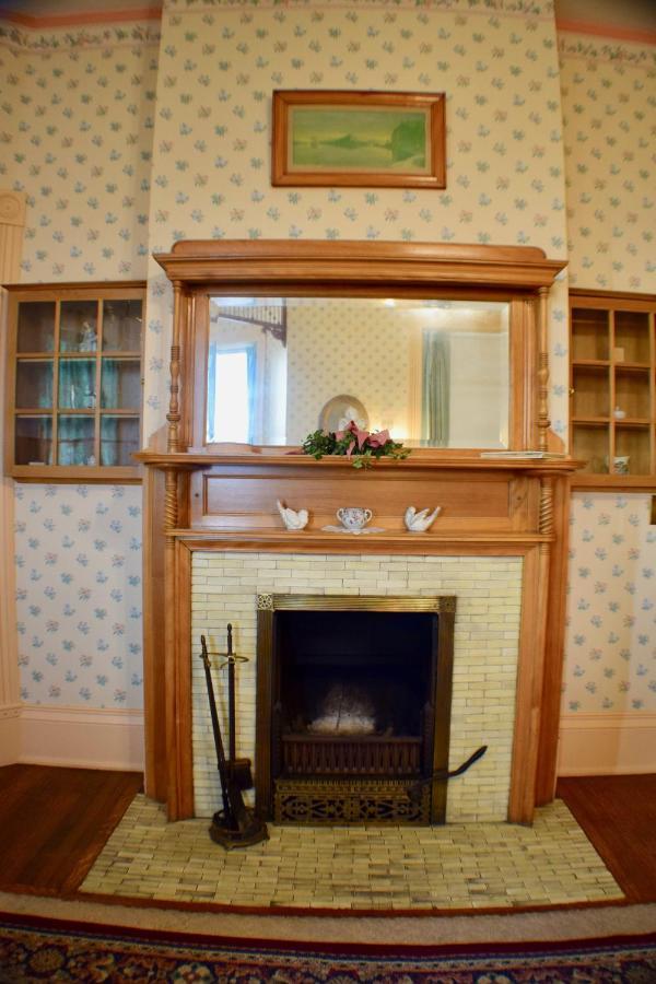The Hancock House Bed & Breakfast Inn Dubuque Zewnętrze zdjęcie